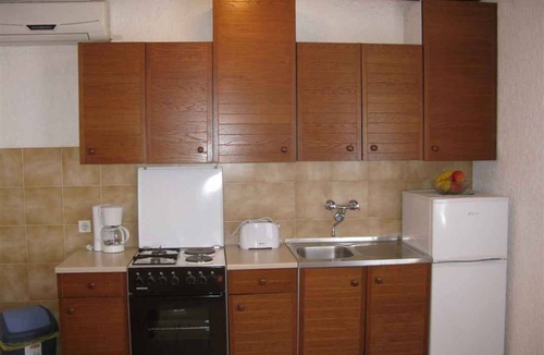 Kampor Apartment | Holiday apartment with terrace and air conditioning