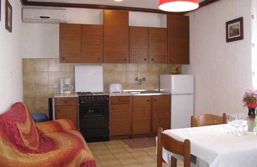 Kampor Apartment | Holiday apartment with terrace and air conditioning