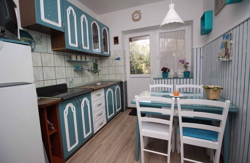 Silo Apartment | Holiday apartment with terrace and air conditioning