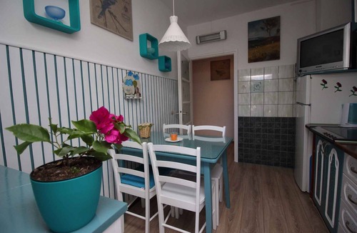 Silo Apartment | Holiday apartment with terrace and air conditioning