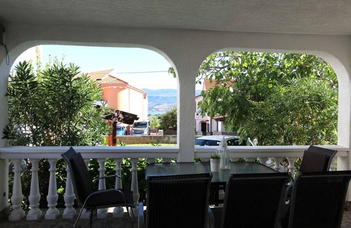 Silo Apartment | Holiday apartment with terrace and air conditioning