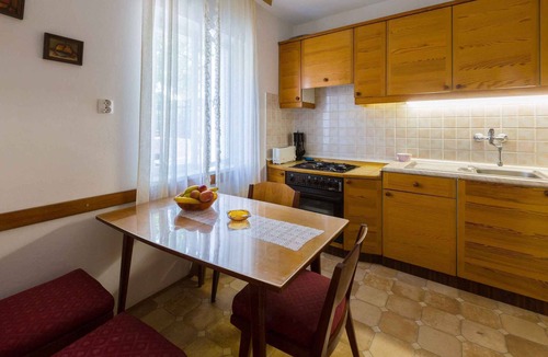 Selce Apartment | Holiday apartment with wifi and air conditioning