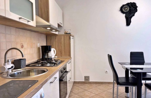 Polje Apartment | Holiday flat with balcony and panoramic view