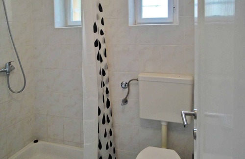 Silo House | Holiday home 20 m to the beach with terrace