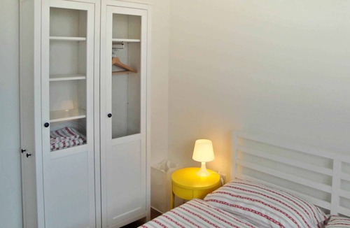 Silo House | Holiday home 20 m to the beach with terrace