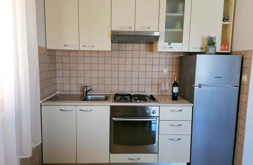 Putnikovic Apartment | Holiday Home Blue Dream - Two Bedroom Apartment with Terrace and Sea View (A1)