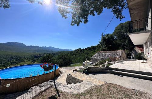 Blato na Cetini House | Holiday Home - Boanerges Heritage