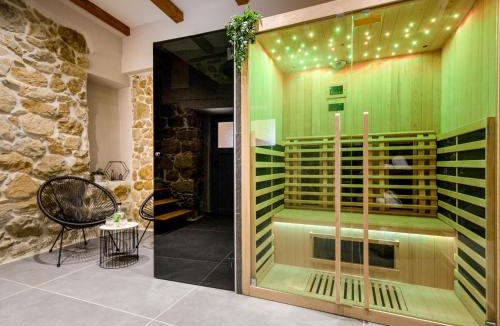Mundanije House | Holiday Home Copun by Interhome