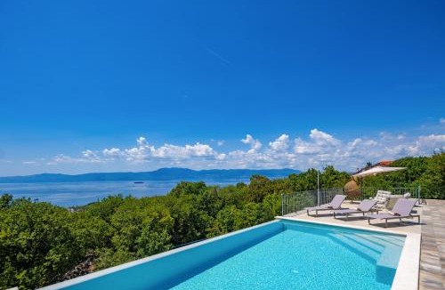 Kostrena House | Holiday Home Elora Seaview Private Pool And Garden - Happy Rentals