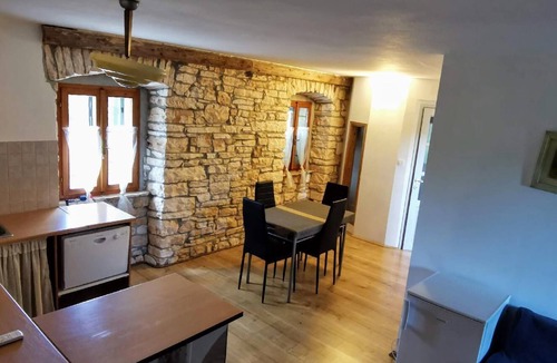 Muntic House | Holiday home Eti and Mia , 13 persones, piscine