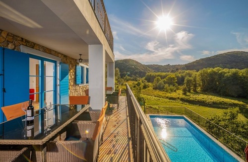 Supetarska Draga House | Holiday Home in Supetarska Draga with Seaview, Terrace, Air condition, WIFI (890-1)