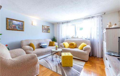 Blato na Cetini House | Holiday Home In Blato Na Cetini
