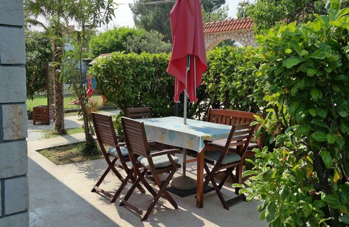 Silo House | Holiday home in center of Šilo near beach