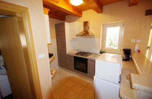 Kavran House | Holiday home in Kavran with terrace and barbecue