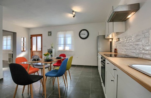 Loborika House | Holiday home in Loborika with Private Pool