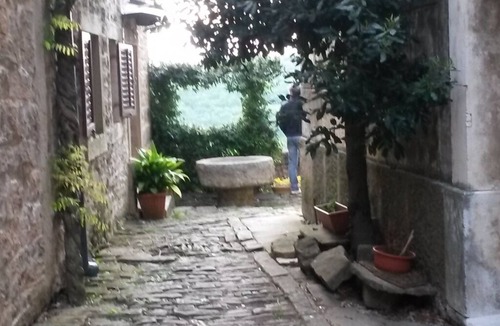 Rim House | Holiday Home in Roč with Terrace, Air condition, WIFI, Washing machine (3458-1)