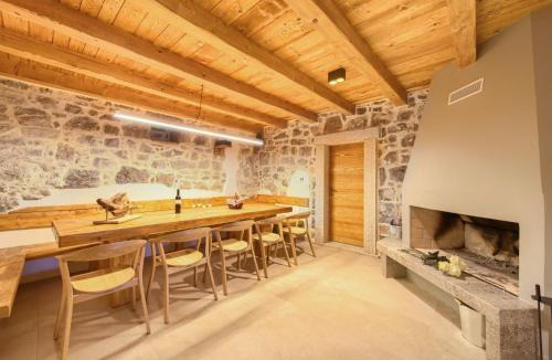 Nenadici House | Holiday Home Jerini Main House by Interhome