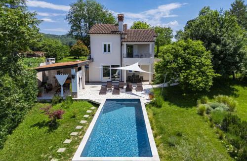 Cerovlje House | Holiday Home Klementini by Interhome