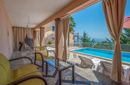 Tulisevica House | Holiday Home La Mer by Interhome