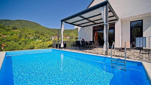 Jastrebarsko Villa | Holiday Home Lipa by Villas Guide