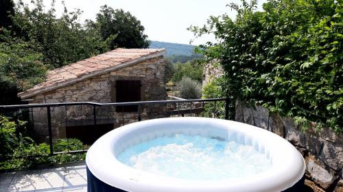 Buzet Villa | Holiday Home Mia&Emi