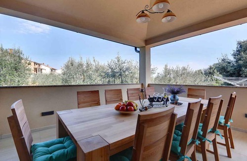 Vinkuran House | Holiday home mit Terrasse und Klimaanlage