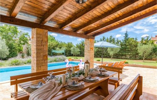 Muntic House | Holiday Home Muntic Iii