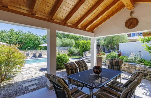 Paradiz House | Holiday Home Pišurinka by Interhome