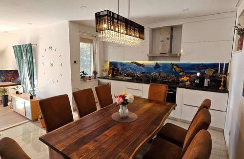 Borak House | Holiday Home Sunrise - Three Bedroom Holiday Home