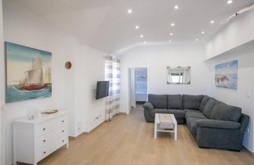 Potocnica House | Holiday home Tina with Private Pool
