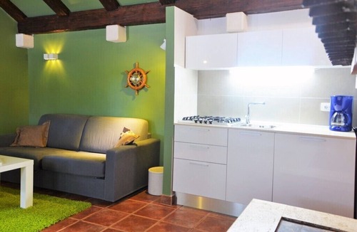 Pucisca House | Holiday home Tonka, (14500), Pucišca, hr