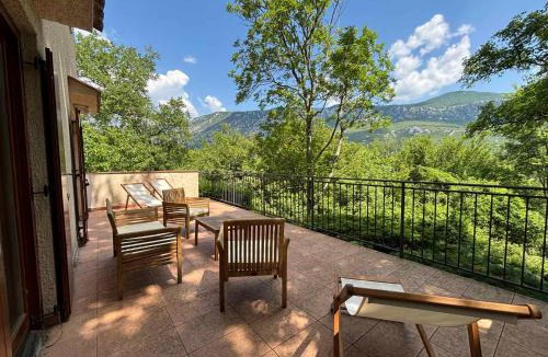 Tribalj House | Holiday Home with A - C in Tribalj 55200