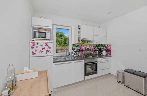 Skrbcici House | Holiday home with pool and air conditioning