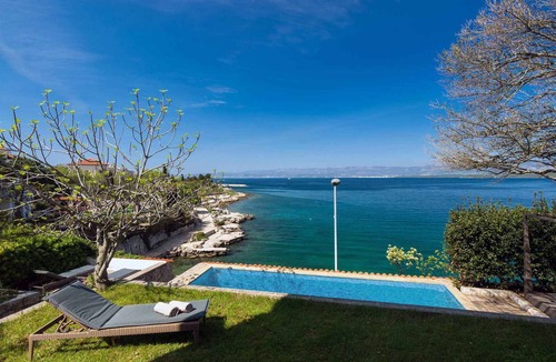 Vantacici House | Holiday home with terrace and sea view