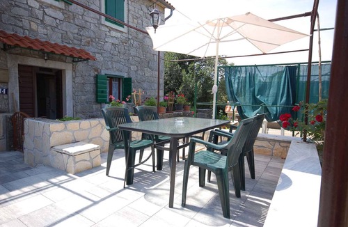 Nenadici House | Holiday home with terrace and barbecue