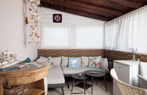 Gajana House | Holiday home with terrace for 4 people