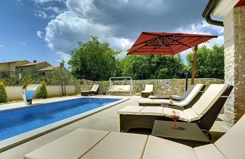 Bratulici House | Holiday house Barban for 6 - 8 persons with 3 bedrooms - Holiday house
