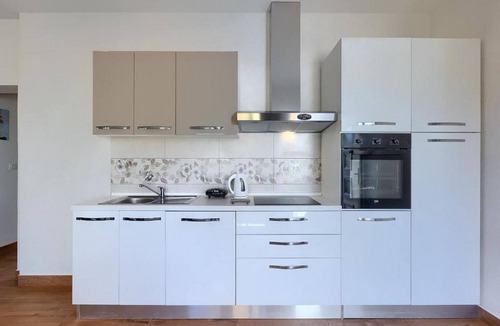Loborika House | Holiday house Chill out Loborika - Two Bedroom Holiday Home with Terrace