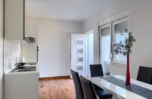 Loborika House | Holiday house Chill out Loborika - Two Bedroom Holiday Home with Terrace