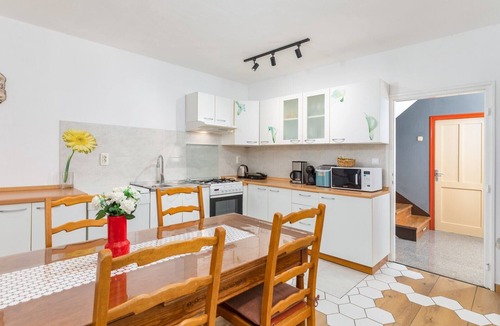 Gajana Villa | Holiday house Dioniza - charming villa with pool, sauna, jacuzzi, darts and foosbal, only few min drive from the sea