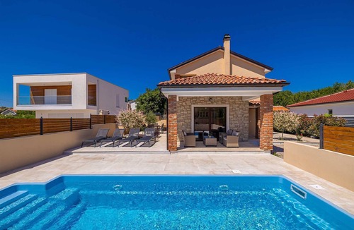 Krk House | Holiday house DIVNA with private pool