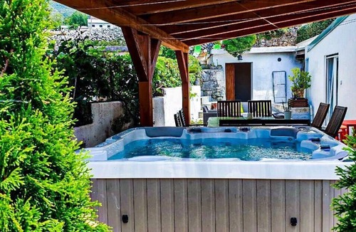 Hreljin House | Holiday house Hreljin for 1 - 11 persons with 3 bedrooms - Holiday house