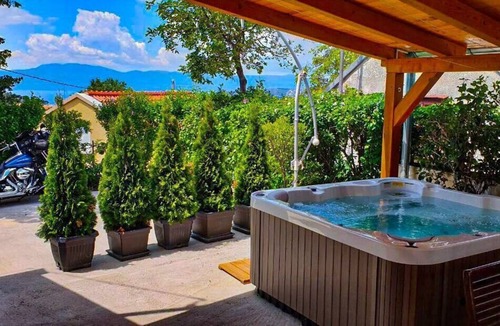 Hreljin House | Holiday house Hreljin for 1 - 11 persons with 3 bedrooms - Holiday house