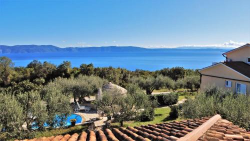Drenje Apartment | Holiday House Istria with Private pool and Sea View