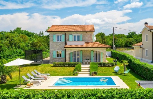Milohnici House | Holiday house JOSEPHINE with heated swimming pool