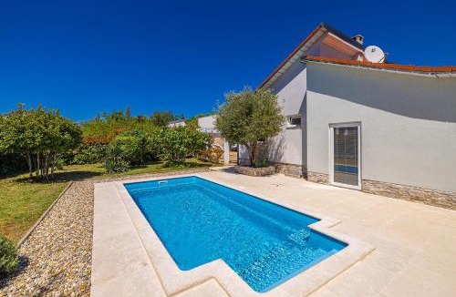 Pinezici House | Holiday house KAI with private pool