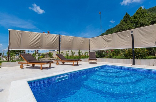 Krizisce House | Holiday house Krizisce for 2 - 8 persons with 4 bedrooms - Holiday home