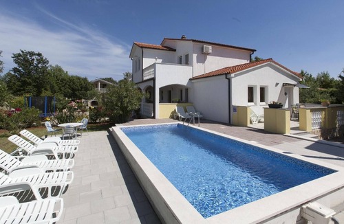 Kavran House | Holiday house Krnica for 1 - 11 persons with 5 bedrooms - Holiday house