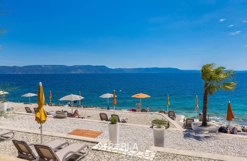 Drenje House | Holiday house LENU with Pool and amazing sea view