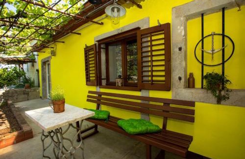 Presika House | Holiday house Nono - Apartment in a quiet location